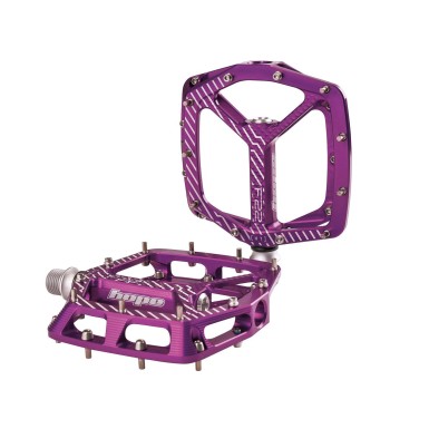 Pedales F22 Violeta