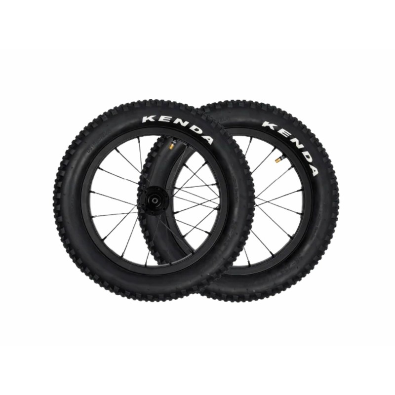 Dirt Hero V2 wheelset with tires