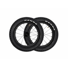 Dirt Hero V2 wheelset with tires