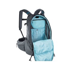Mochila Trail Pro 26L Negra / Gris