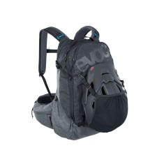 Mochila Trail Pro 26L Negra / Gris