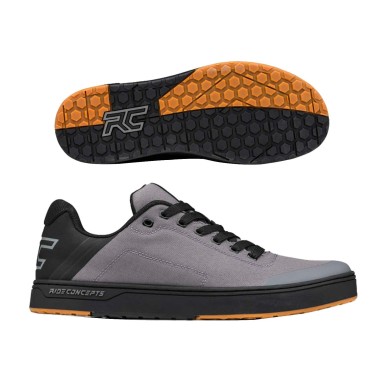 LIVEWIRE Shoes - Gray