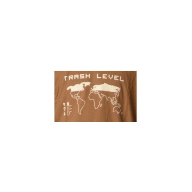 Camiseta Trash Level color chocolate