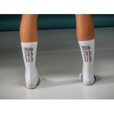 High-Performance Antimicrobial Socks - White/Brown