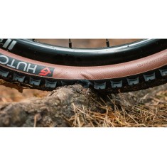 Hutchinson Pneu Tundra Tubeless Ready Hardskin 700 Tan - Purebike